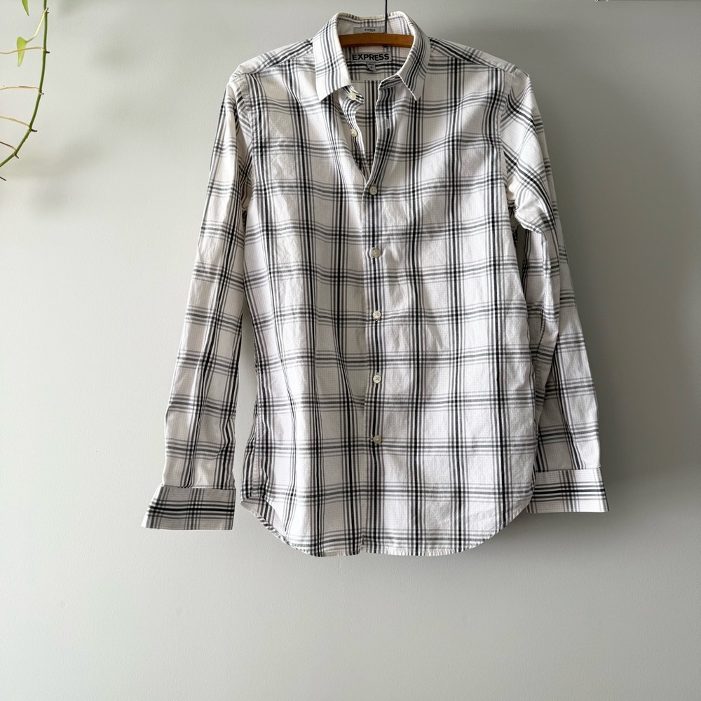 Vintage Men’s Express‎ Shirt from early 2000s Small